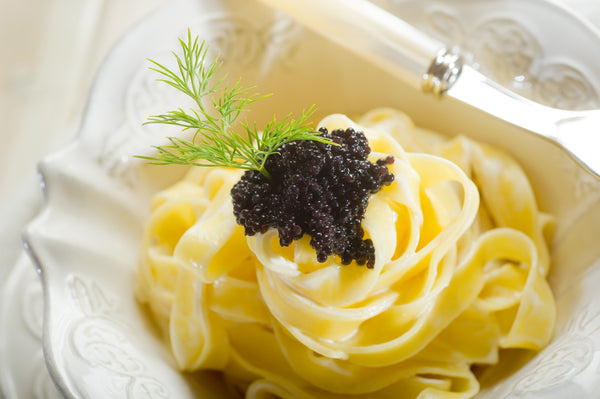 Il Caviale: Un Tesoro Gastronomico e la Sua Arte